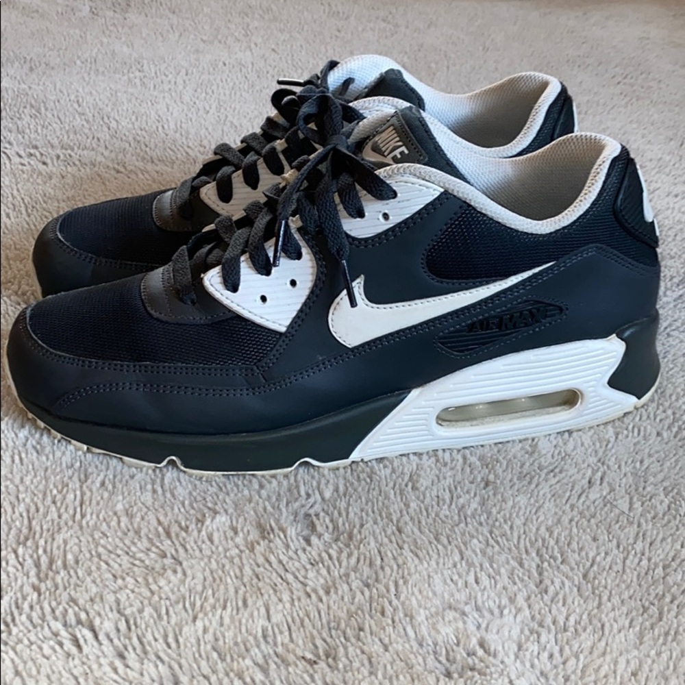 Air max essential 13